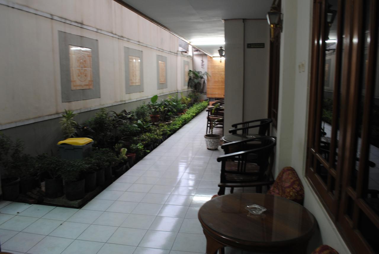 Hotel Wisata Baru Serang Bagian luar foto