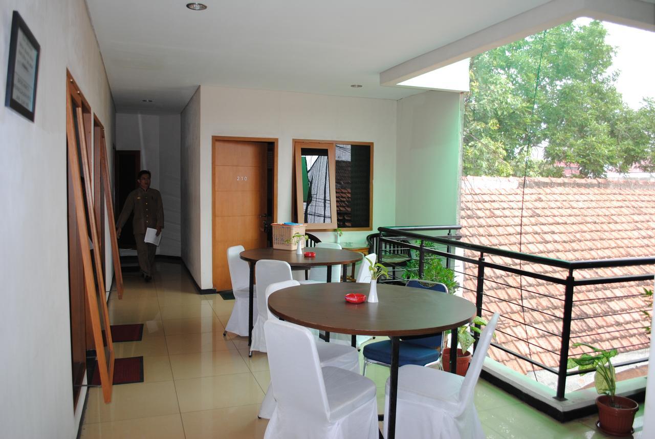 Hotel Wisata Baru Serang Bagian luar foto
